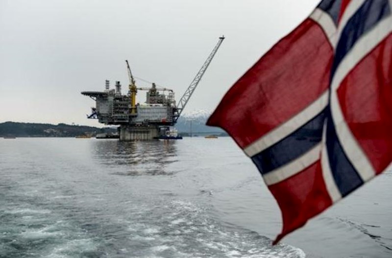 Norveçin neft fondu 173 milyard dollar zərərə düşdü