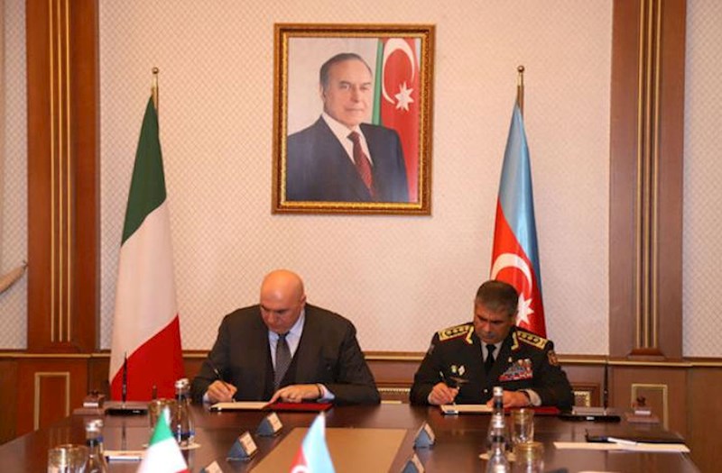 Azərbaycan və İtaliya müdafiə nazirləri əməkdaşlıq protokolunu imzaladılar - FOTO/VİDEO