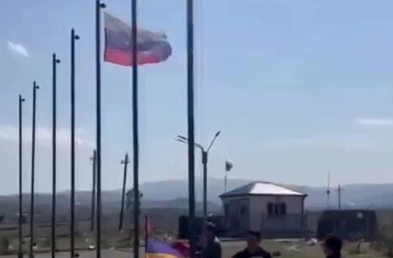 Ermənistan bayrağı Xocalı aeroportundan belə endirildi - VİDEO