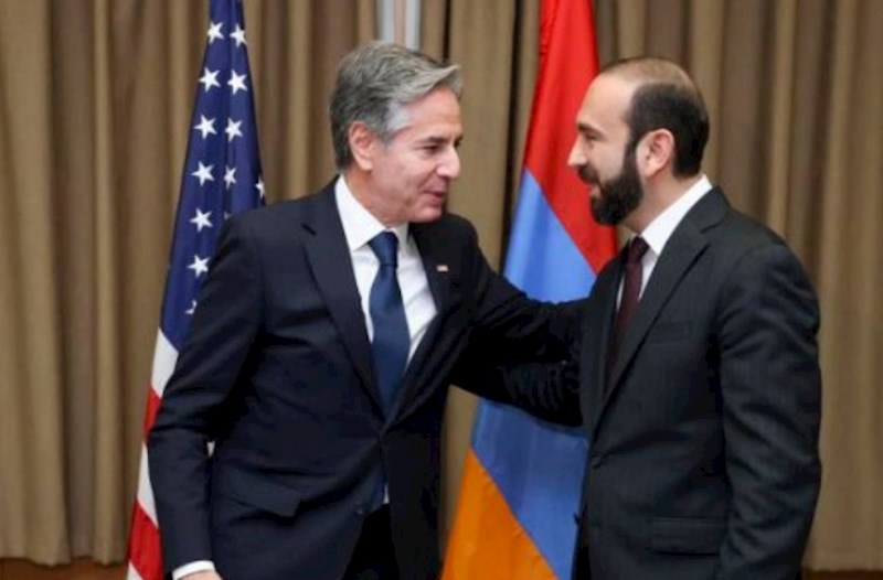 Mirzoyan Blinkenlə sülh müqaviləsini müzakirə etdi