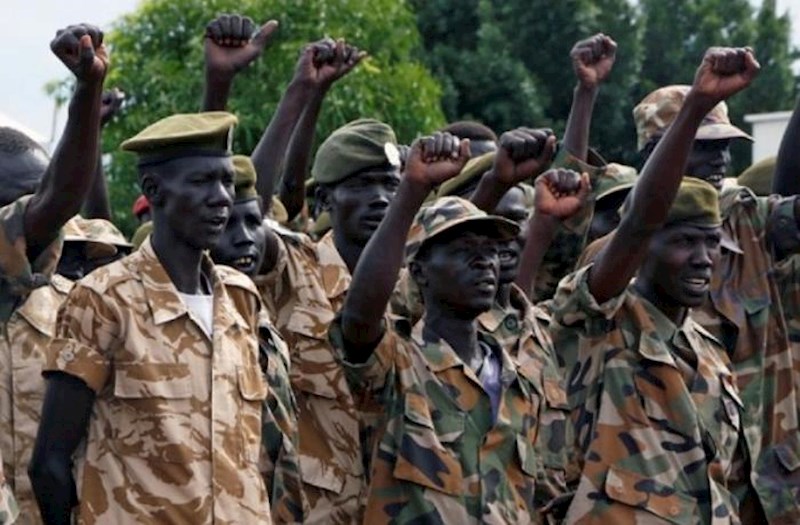 Sudanda ehtiyatda olan hərbçilər orduya çağırıldı