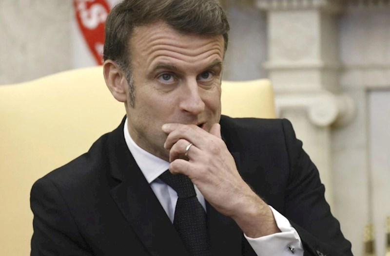 Makron: "Putin vaxt qazanmaq istəyir"