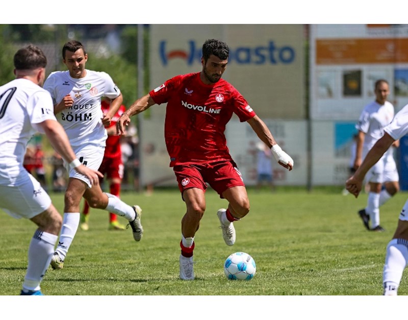 Mahir Emreli "Kayzerslautern" forması ilə yenidən fərqləndi