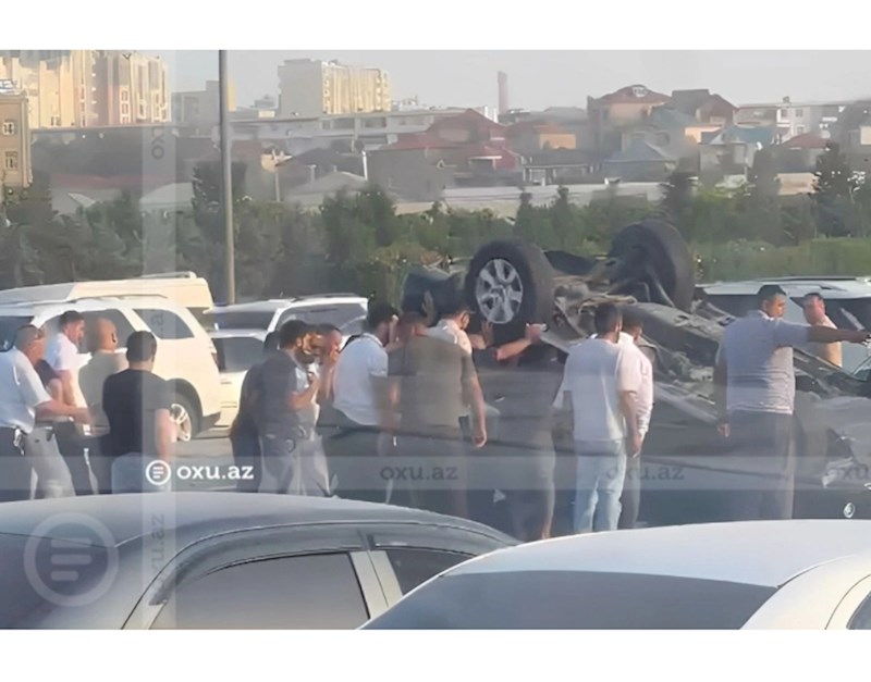 Bakıda avtomobil AŞDI: Tıxac YARANDI